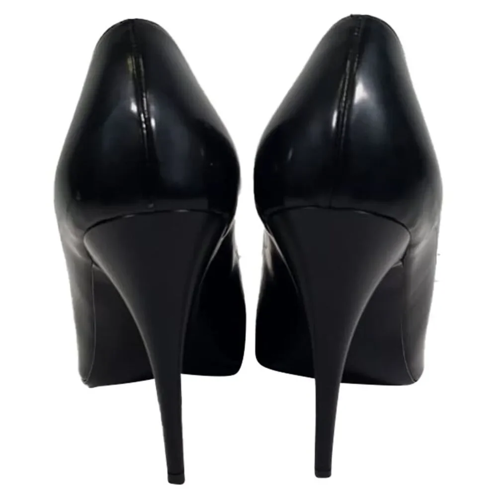 Stella Mccartney Pointed-Toe Pumps in Black Leather